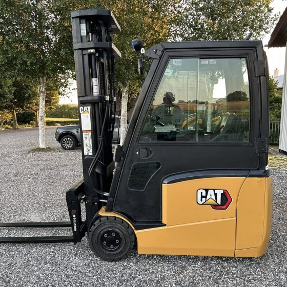 Caterpillar El truck